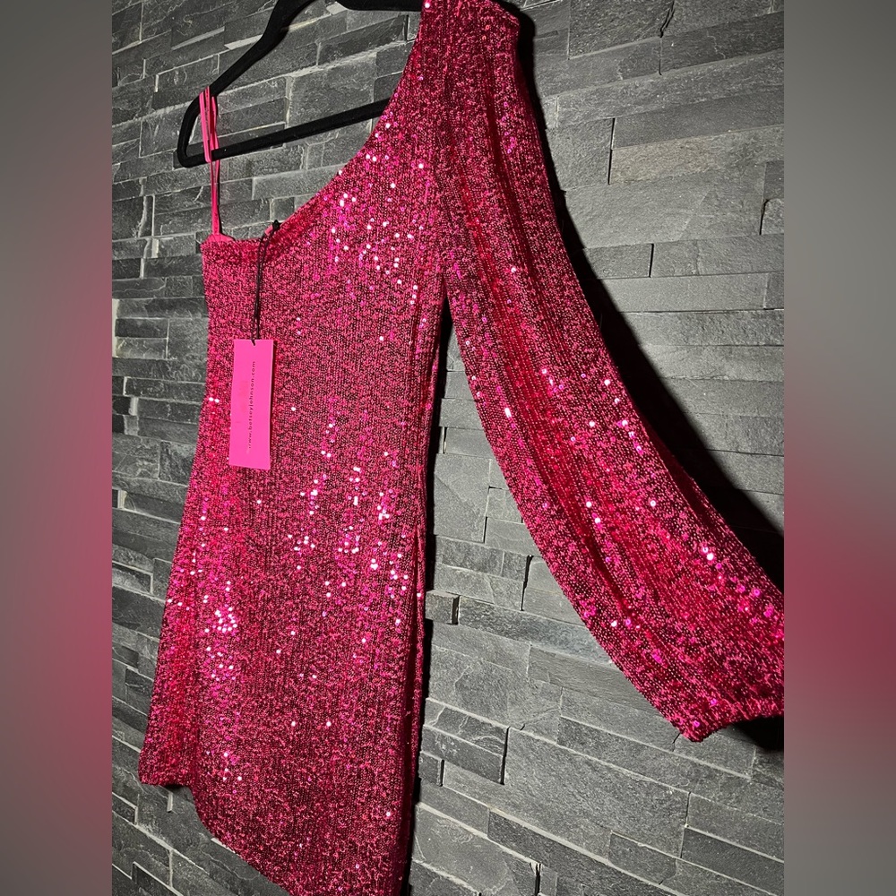 Betsey Johnson Fully Sequenced & Lined Asymmetrical Stretch Mini Dress - Picture 6 of 16